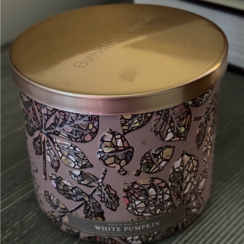 Bath and Body Works-White Pumpkin Three Wick Candle